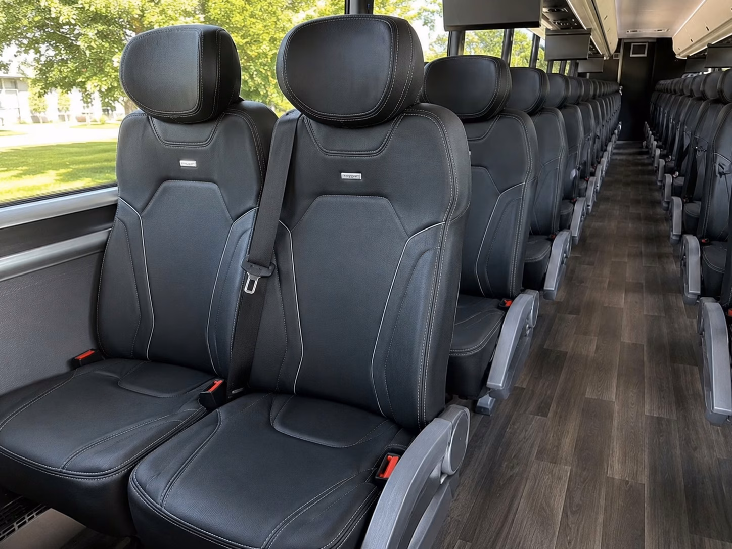 airport transfers for wedding guests flying into lincoln airport