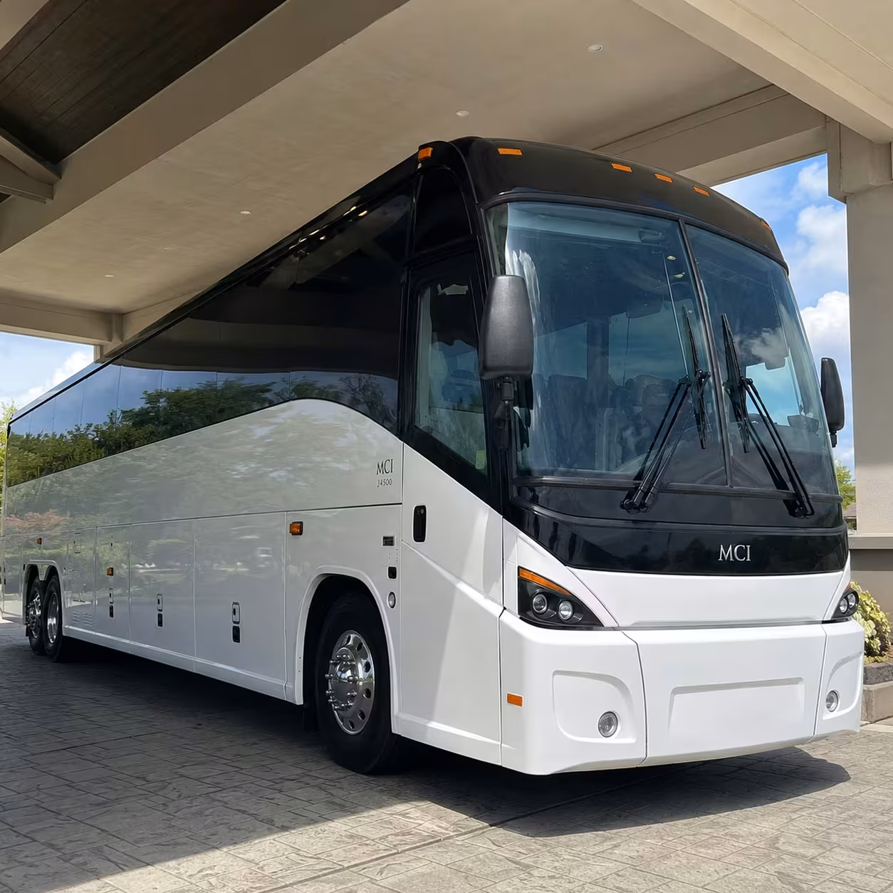 lincoln air national guard base personnel shuttle buses