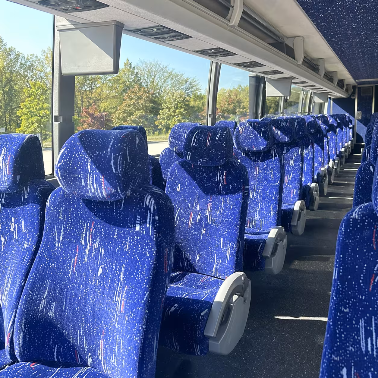 lincoln charter bus rental interior