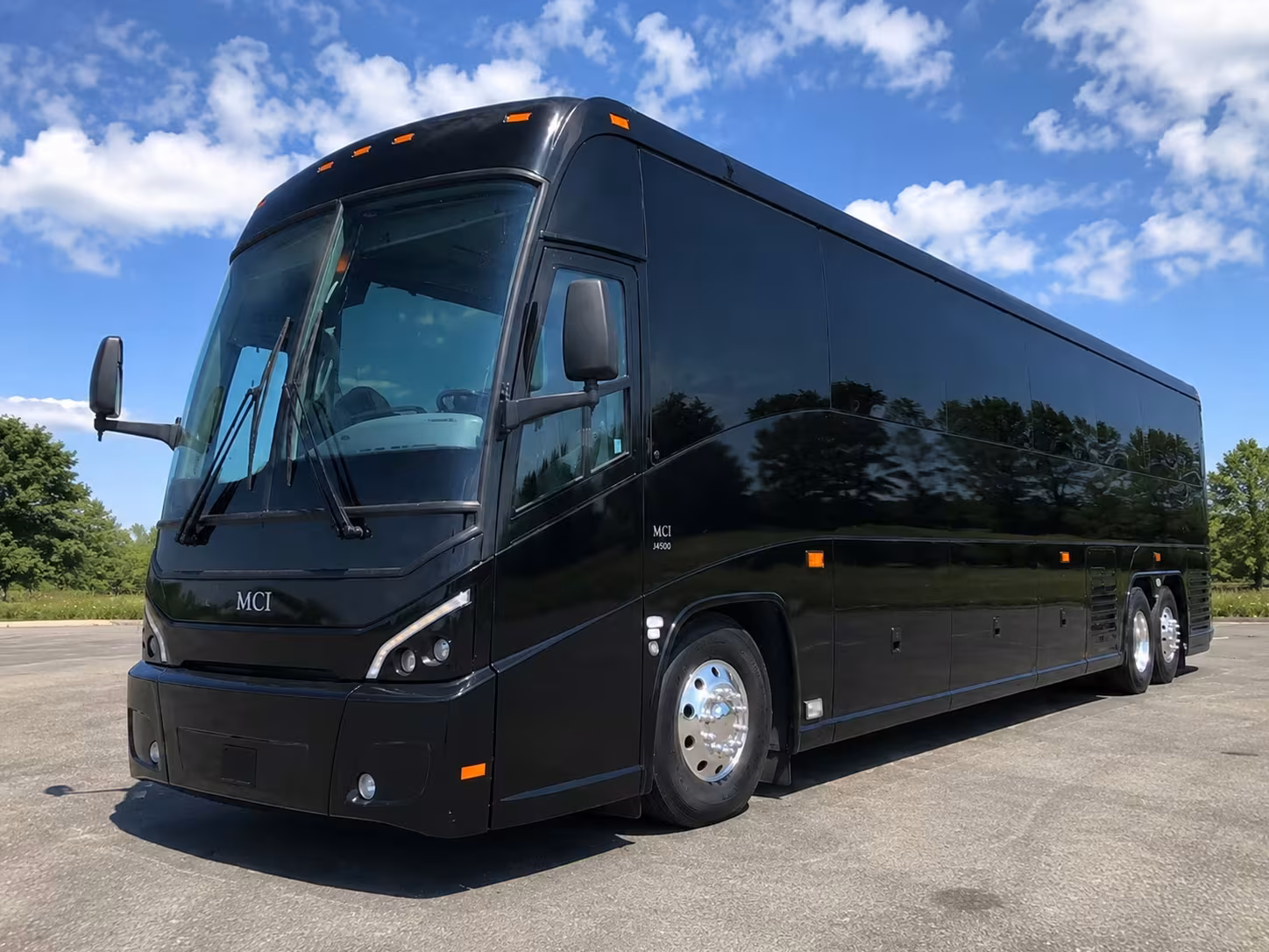 shuttle buses for unl campus visits and academic travel in lincoln